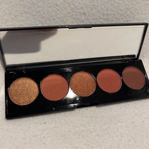 Laritzy shadow palette in Burnt